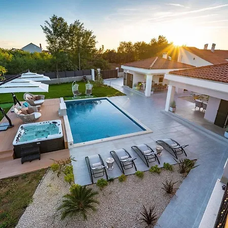 Villa Navia *